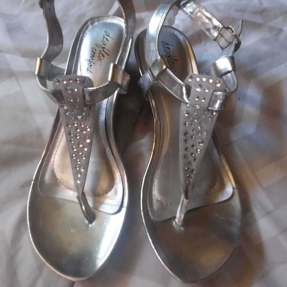 Cute 5.5 silver sandals
